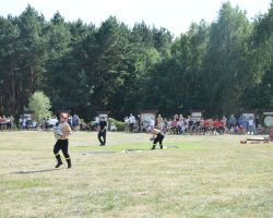 Strażacy OSP podczas zawodów sportowych