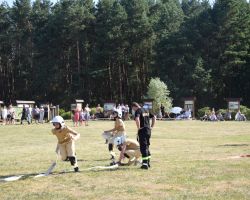 Członkowie MDP podczas zawodów sportowych