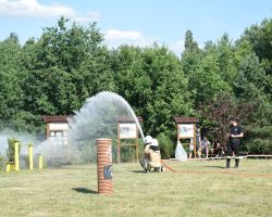 Strażacy OSP podczas zawodów sportowych