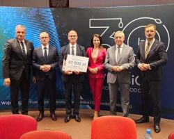 Przedstawieciele parlamentu - posłowie, wójt, skarbnik