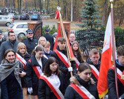 Sztandary szkół z terenu gminy