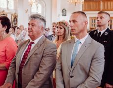 Ludzie w kościele