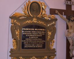 Zdjęcie przedstawia epitafię Franciszka Olszewskiego po...