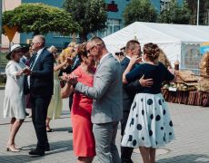Obrzęd "obtańczenia" wieńcy dożynkowych