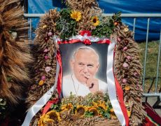 Wieniec dożynkowy wsi Brzuskowola
