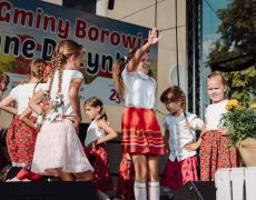 Grupa baletowa Dance Now podczas występu