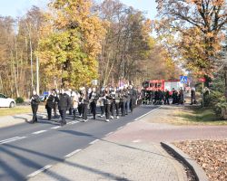Przemarsz uczestników ulicami Borowia