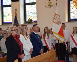 Przedstawiciele samorządu w kościele