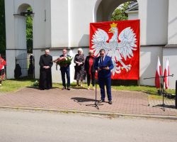 Tomasz Majczyna podczas przemówienia