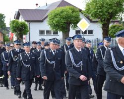 Strażacy z terenu gminy w korowodzie