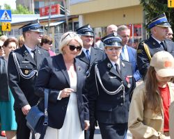Przedstawiciele samorządu w korowodzie