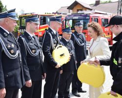 Wręczenie upominków prezesom OSP