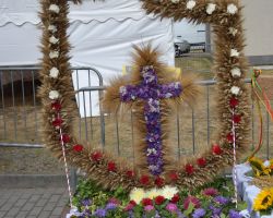 Wieniec dożynkowy sołectwa Stara Brzuza