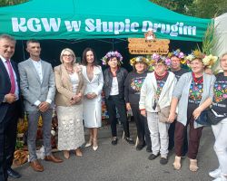 KGW Słup Drugi z przedstawicielami samorządu