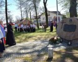 Obchody 3 maja - pomnik