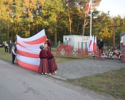 Młodzież z ZO Borowie w przedstawieniu