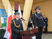 Przedstawiciel strażaków podczas przemówienia